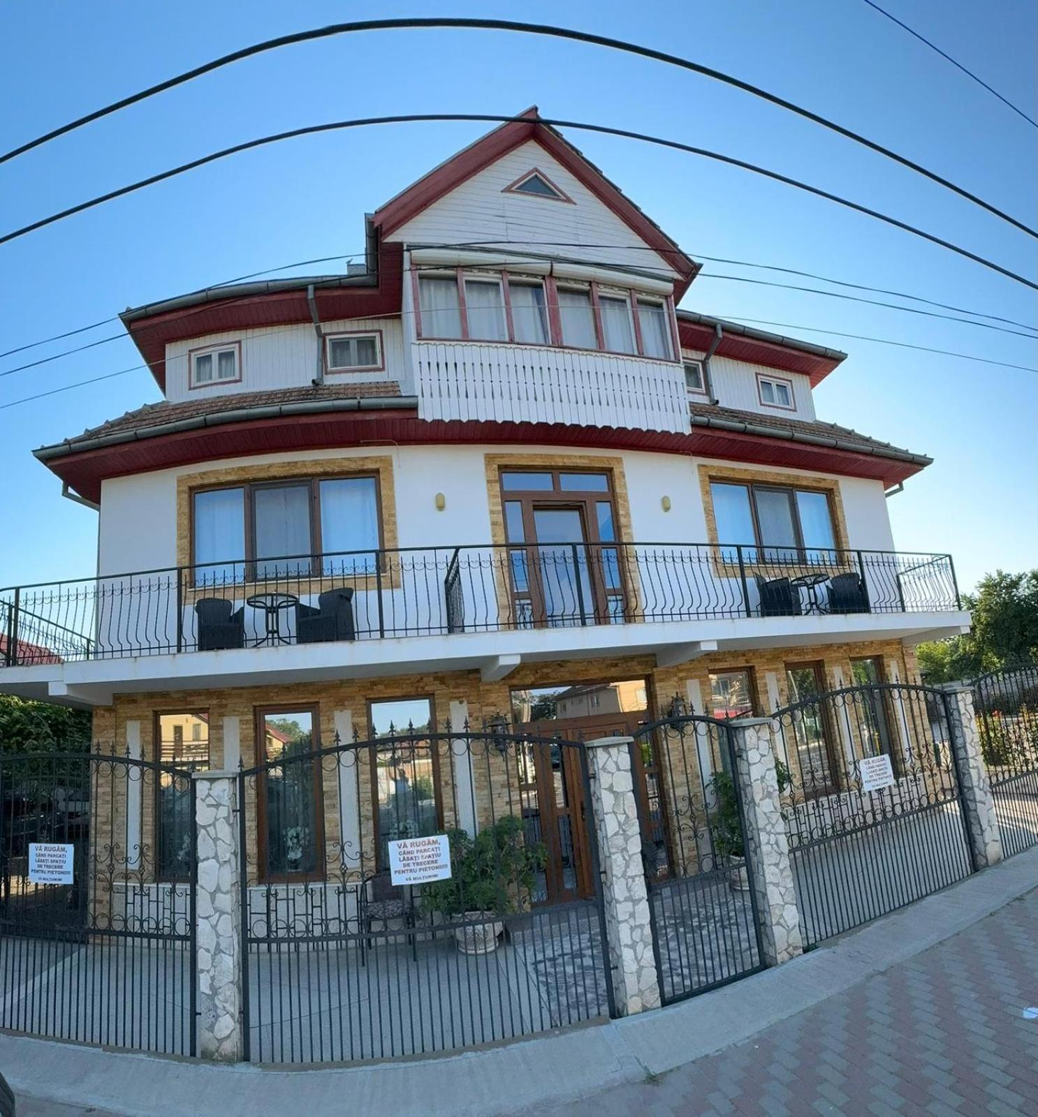Casa Ellamy Hotel Două Mai Exterior foto