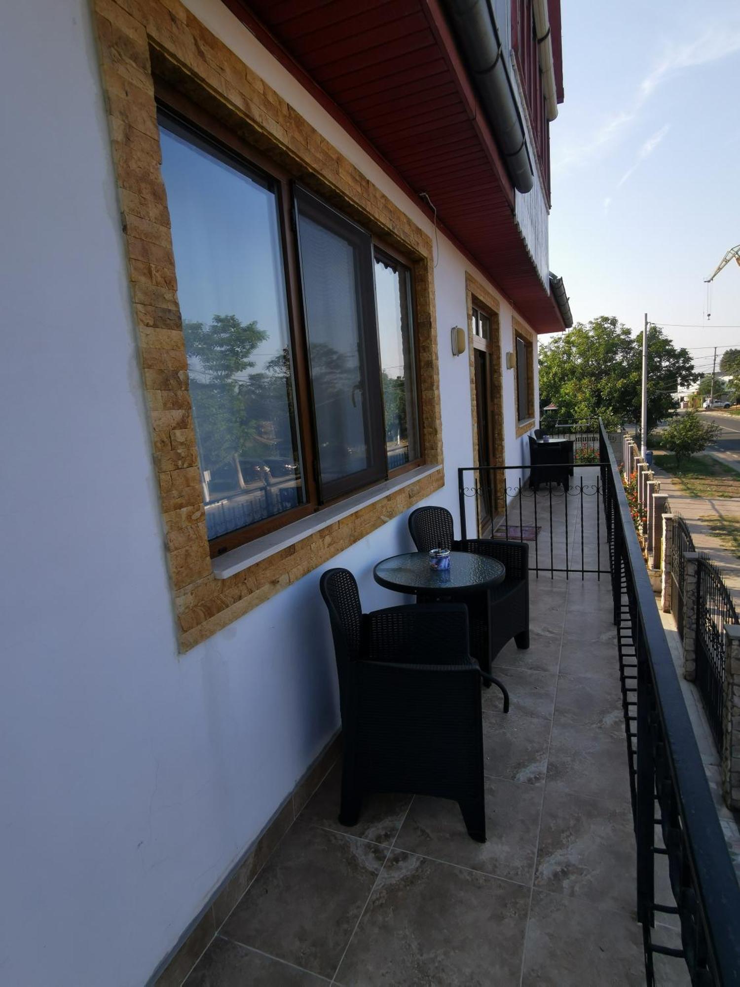 Casa Ellamy Hotel Două Mai Exterior foto